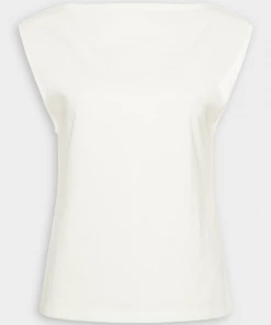 ST. AGNI Just In Tuck Shoulder Tee Top In White