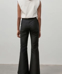 ST. AGNI Just In Tuck Shoulder Tee Top In White