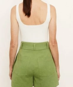 Vince. Just In Belted Twill Short In Kiwi