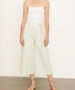 Vince. Cropped Panama Pant In Honeydew Just In