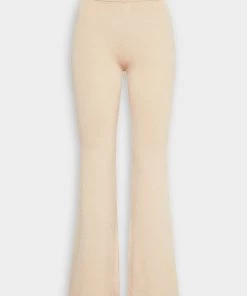 ST. AGNI Just In Flared Knit Pants In Ecru