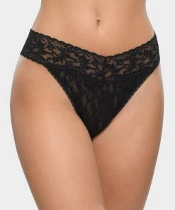 HANKY PANKY Lace Original Thong In Black Just In