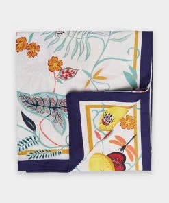 La DoubleJ Housewives Large Tablecloth In Botanical