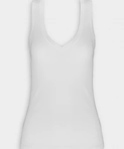 LNA Ribbed V Slim Tank In White