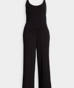 Vince. Just In Scoop Neck Jumpsuit In Black