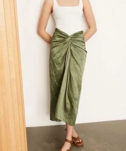 Vince. Twist Front Skirt In Dark Pistachio