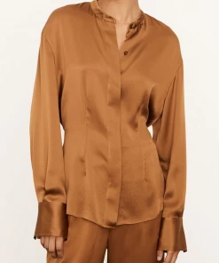 Vince. Just In Silk Shaped Long Sleeve Band Collar Blouse In Vicuna